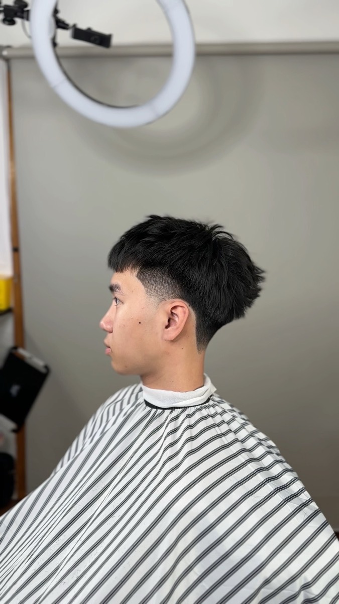 Low taper with a textured crop in the studio